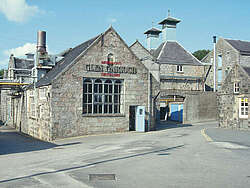 Glen Garioch distillery with pagoda roof